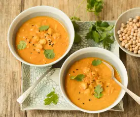 Tomaten-Curry-Suppe mit Kichererbsen