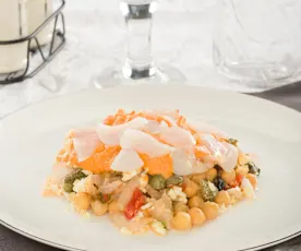 Ensalada de garbanzos con bacalao y encurtidos