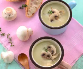奶油蘑菇雞湯
