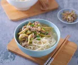 榨菜肉絲麵