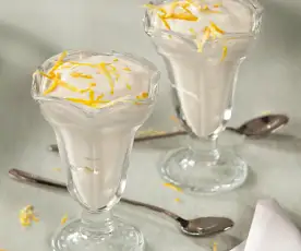 Crema helada de limón