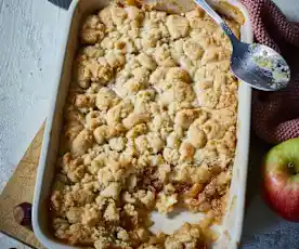 Veganes Apfel-Nuss-Crumble mit Rumrosinen