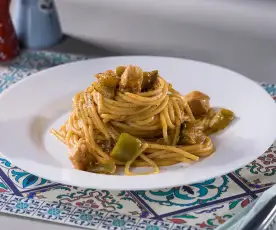 Spaghetti peperoni, spada e melanzane