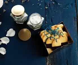 Bolachas "sacos de chá" e açúcares aromatizados