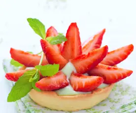 Tartelettes crème mentholée-fraises