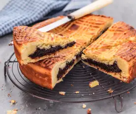 Gâteau breton aux pruneaux