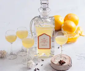 Aromatyczna nalewka pomarańczowa 