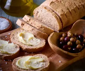 Pan integral con cerveza y aceite de oliva