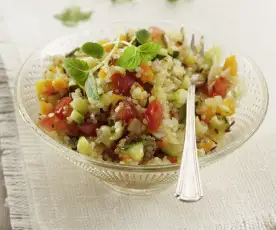 Quinoa salad with crunchy vegetables