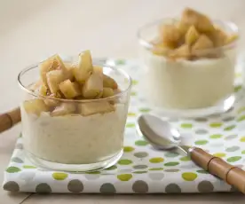 Creamed rice pudding with apple and pear compote