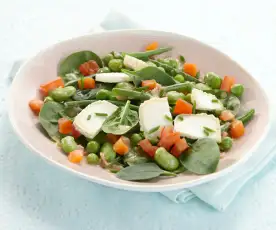 Salade de petits légumes au chèvre