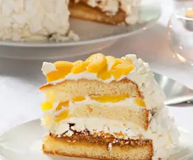 Tarta con merengue y melocotón (Postre chajá)