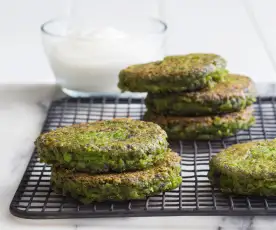 Pea and garden mint fritters 