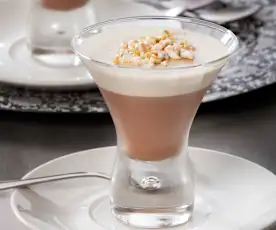 Panacota de chocolate e licor de creme irlandês