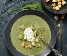 Špenátová polévka s vejci