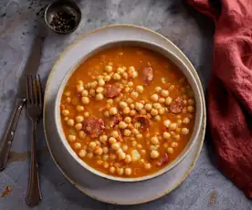 Guisado de grão com legumes