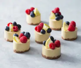 Little lemon cheesecakes