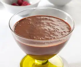 Natillas ligeras de chocolate al licor para dos