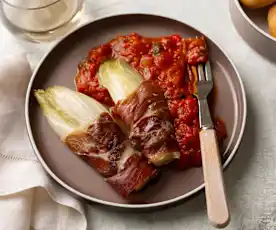 Endibias con jamón serrano y pisto