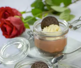 Čokoládovo-oříškový krém se sušenkami