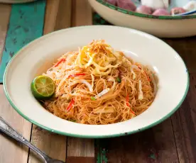 Mi Siam (Spicy Siamese Noodles)