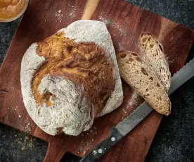 Pane di spelta (con pezzo scottato) 