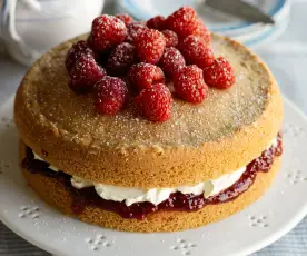 Victoria-Sponge-Cake