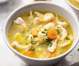 Zuppa di pollo e cavolfiori