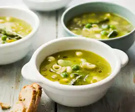 Minestrone de légumes verts