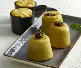 Sformatini di topinambur ripieni di rapa rossa
