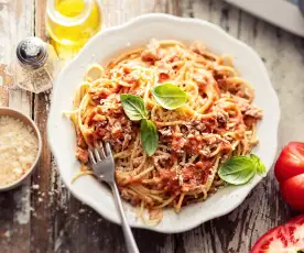 Spaghetti Arrabiata mit Thunfisch