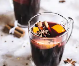 Glühwein mit Orange