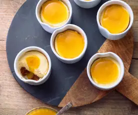 Mini cheesecaky s mangovým pyré