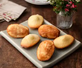 Lemon Drizzle Madeleines