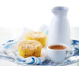 Muffins con crema de avellana y chocolate