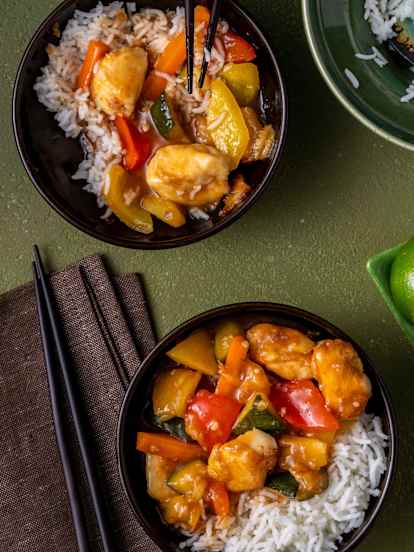 Sweet and sour chicken with rice