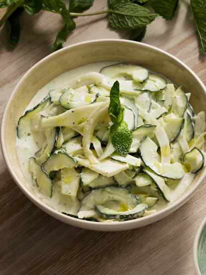 Ensalada turca de pepino, hinojo y yogur - Turquía