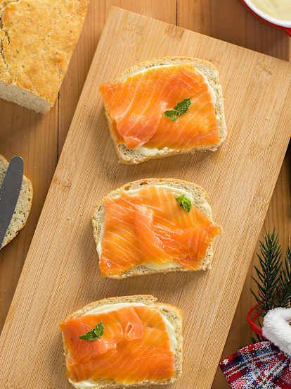 Tartine di pane alla menta