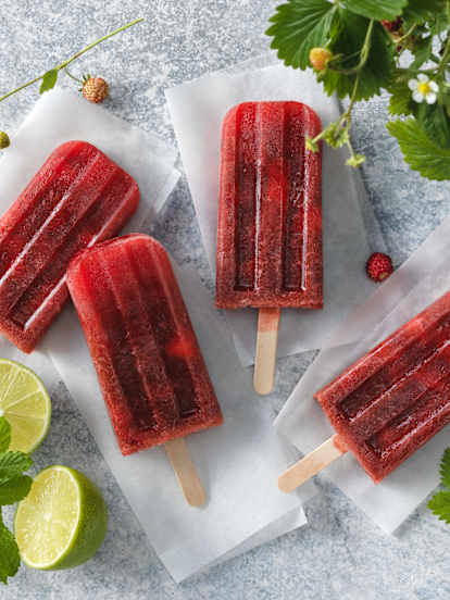 Erdbeer-Mojito-Eislutscher