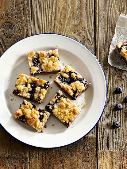 Blueberry Crumble Bars