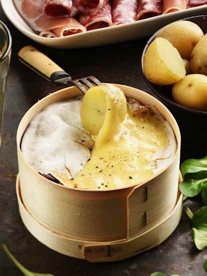 Fondue-raclette au mont-d'or