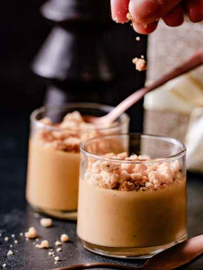 Verrine de potimarron et crumble aux noix et parmesan