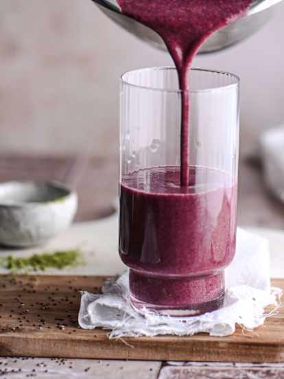 Matcha Blueberry Morning Smoothie