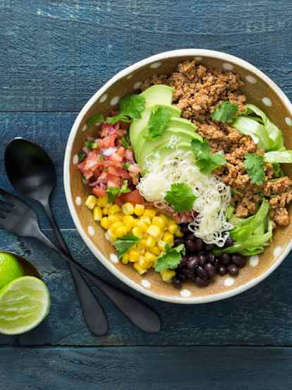 Poulethackfleisch Taco Bowl