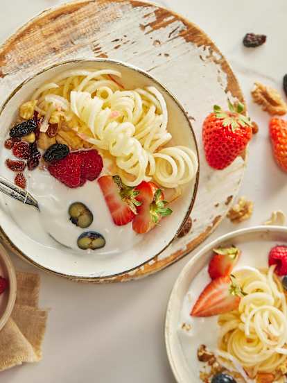 Yogurt with Spiralized Fruit