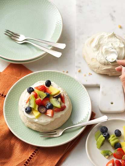 Aquafaba Pavlova