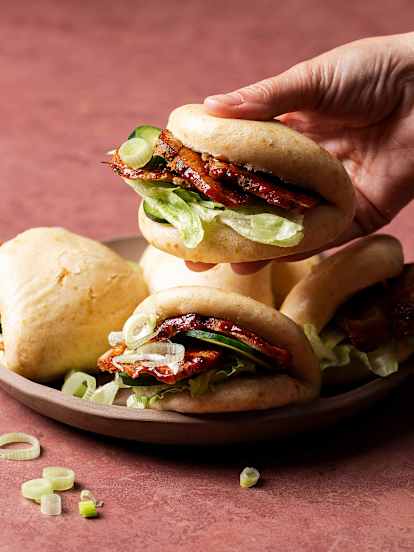 Bao Buns with Pork in BBQ sauce