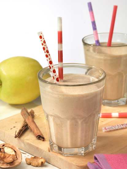 Smoothie jabłkowe z orzechami