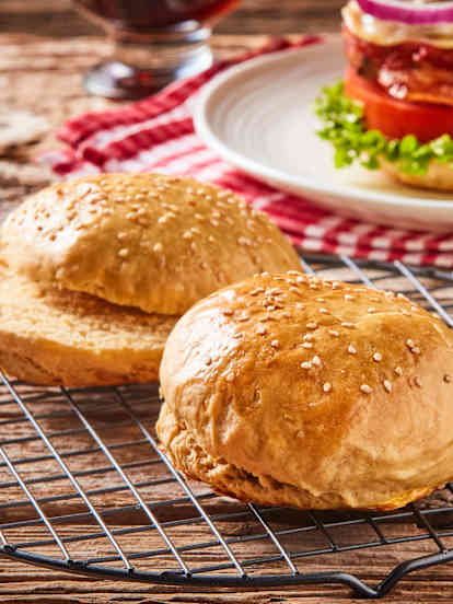 Hamburger Buns with Stout Beer