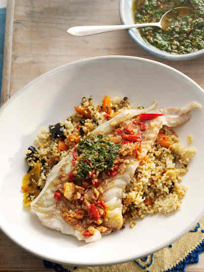 Pescado marinado con salsa chermoula y ensalada de couscous